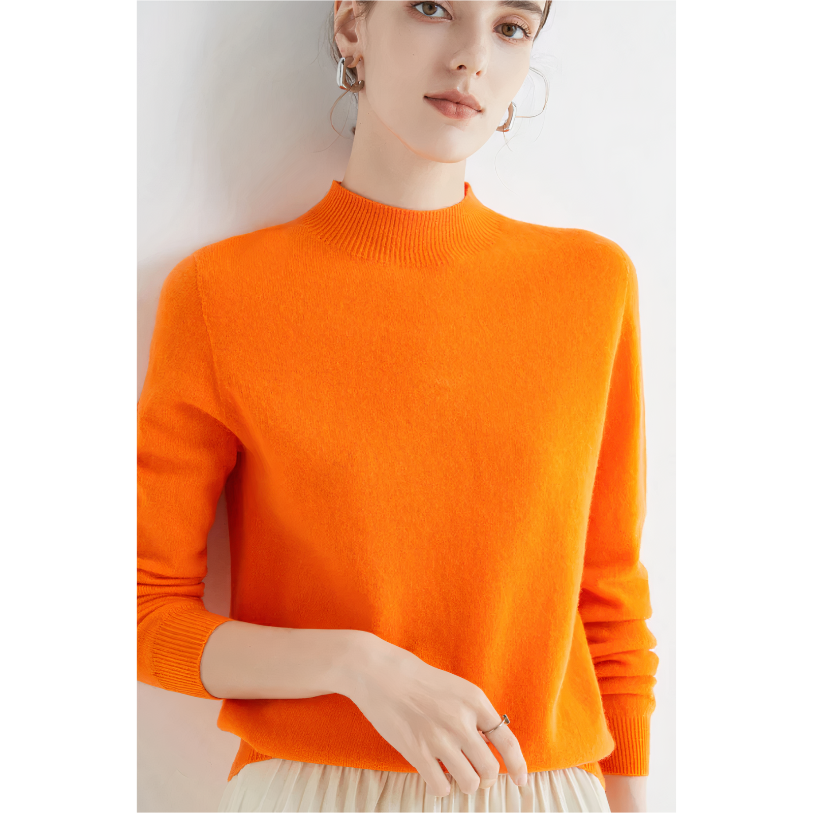 Elegant Crewneck Sweater | Soft Fabric | Timeless Design