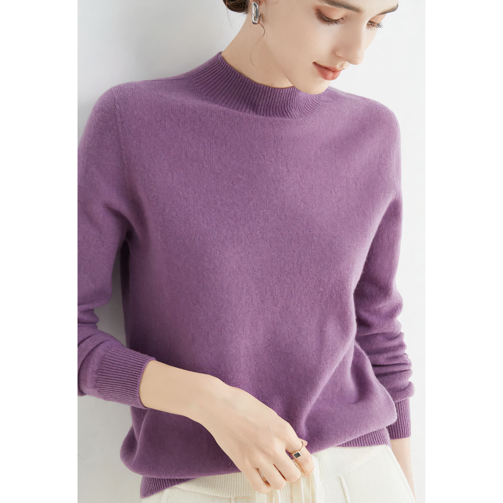 Elegant Crewneck Sweater | Soft Fabric | Timeless Design