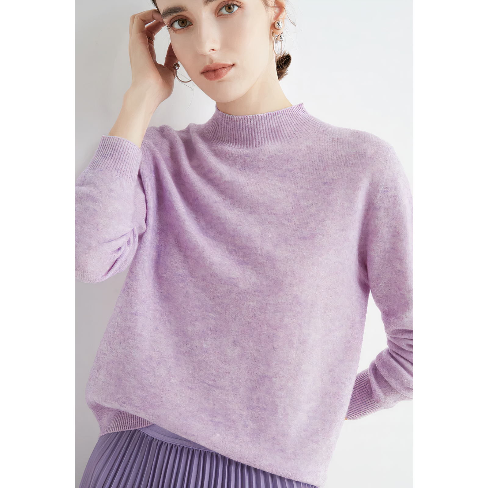 Elegant Crewneck Sweater | Soft Fabric | Timeless Design